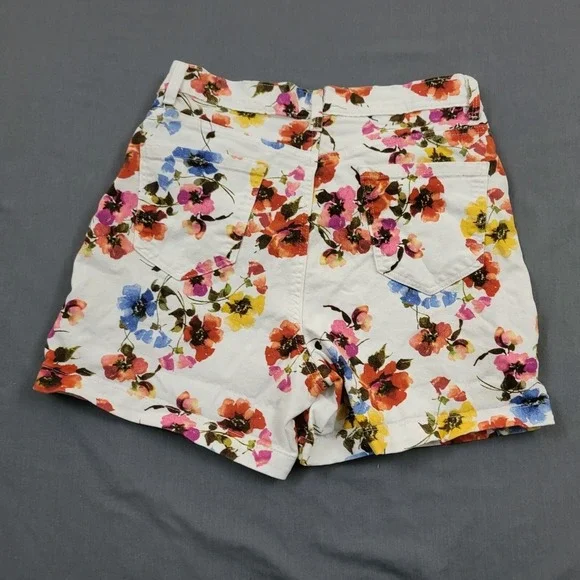 Gloria Vanderbilt Amanda Floral Shorts Womens 14 White Pink Orange Blue - Picture 2 of 13